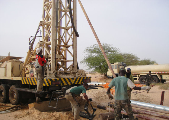 600M TRAILER MOUNTED WATER WELL DRILLING RIG TOP HEAD DRIVE DTH AND MUD